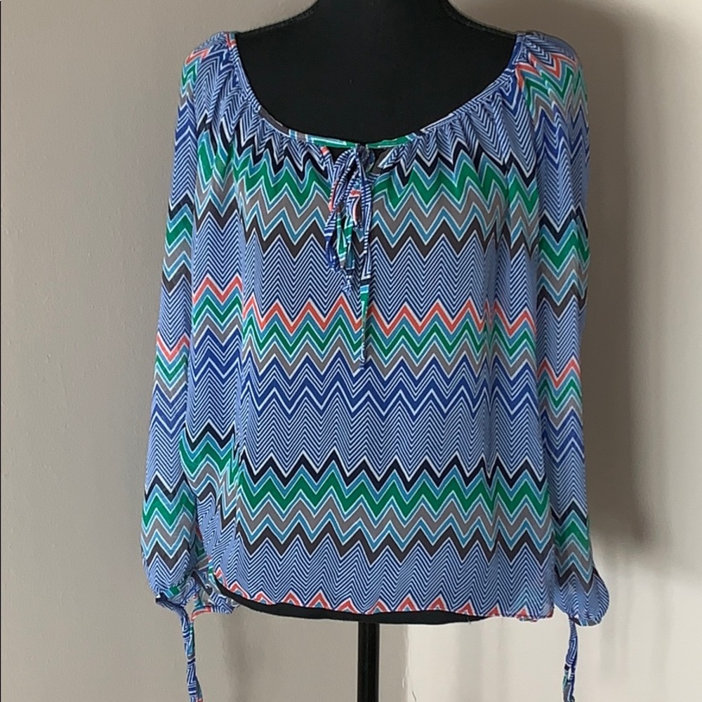 Soprano Zig Zag Print Blouse Size L